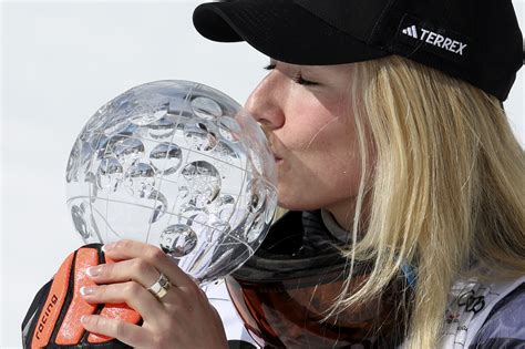 Mikaela Shiffrin receives slalom trophy; Petra Vlhova wins last race